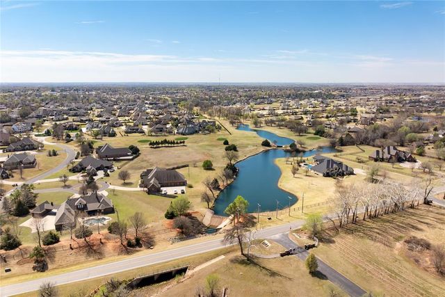 1209 W Flowering Peach Way, Mustang, OK 73064