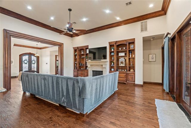 1209 W Flowering Peach Way, Mustang, OK 73064