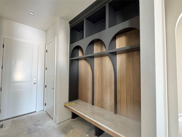 10321 Thorne Drive, West Des Moines, IA 50266