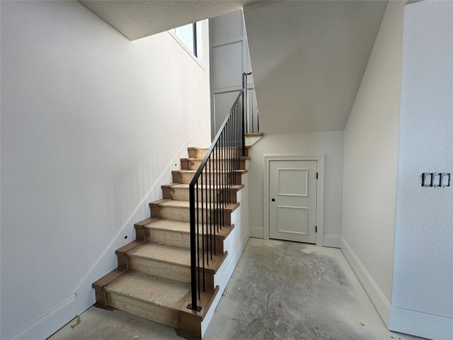 10321 Thorne Drive, West Des Moines, IA 50266