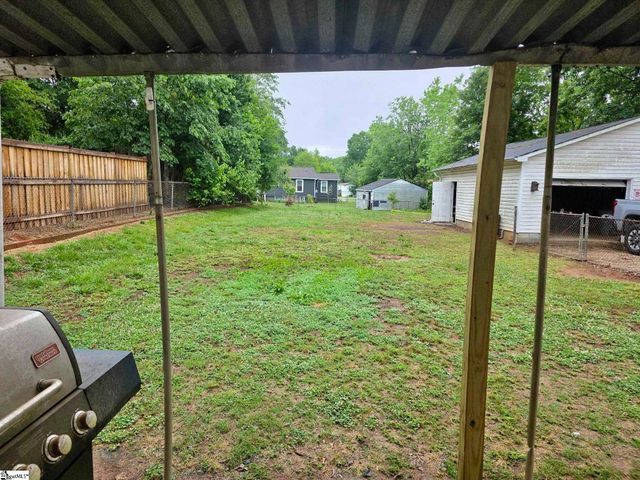 23 Woodbriar Court, Greenville, SC 29617