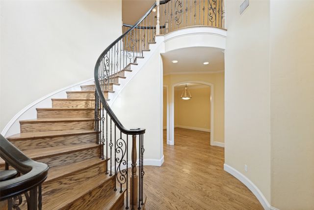 12010 Lueders Lane, Dallas, TX 75230