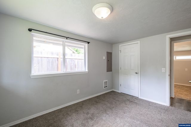 2308 Harding St, Sweet Home, OR 97386