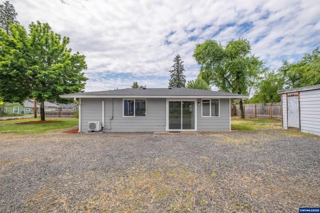 2308 Harding St, Sweet Home, OR 97386