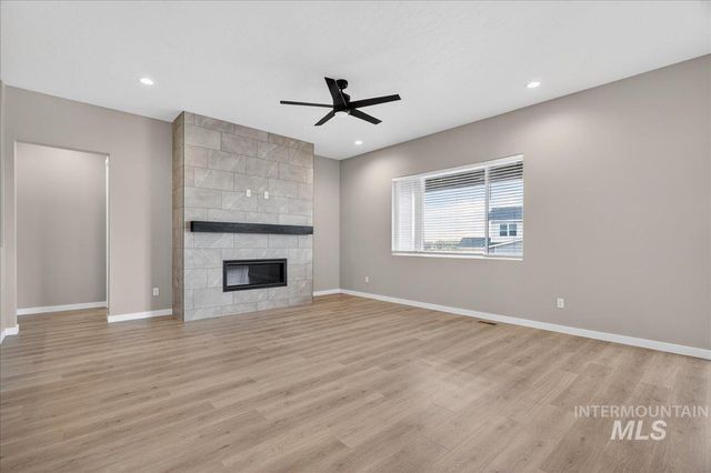 1275 Stirling Meadows St, Middleton, ID 83644