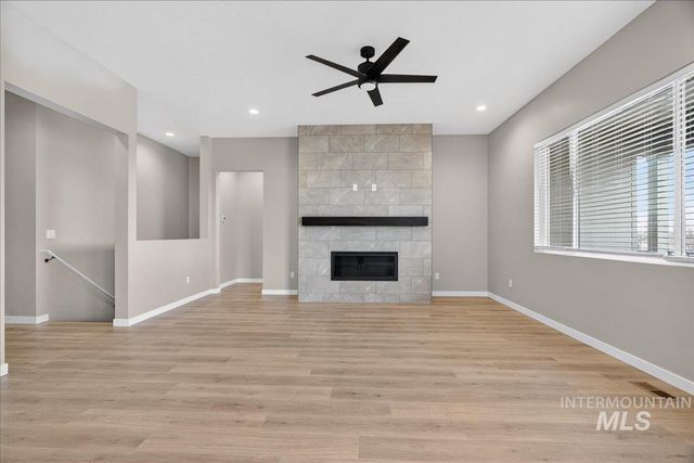 1275 Stirling Meadows St, Middleton, ID 83644