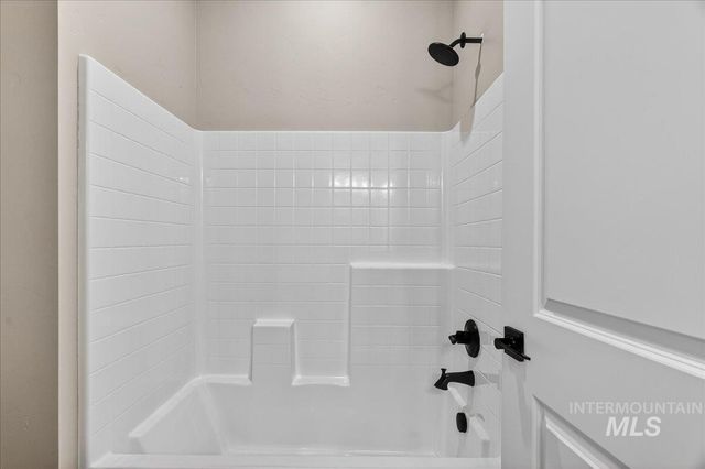 1275 Stirling Meadows St, Middleton, ID 83644