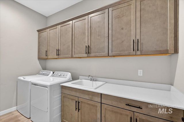 1275 Stirling Meadows St, Middleton, ID 83644