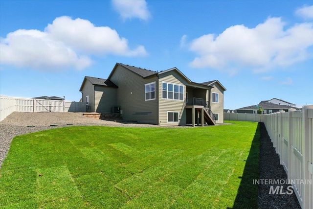 1275 Stirling Meadows St, Middleton, ID 83644