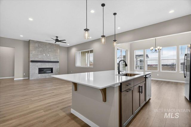 1275 Stirling Meadows St, Middleton, ID 83644