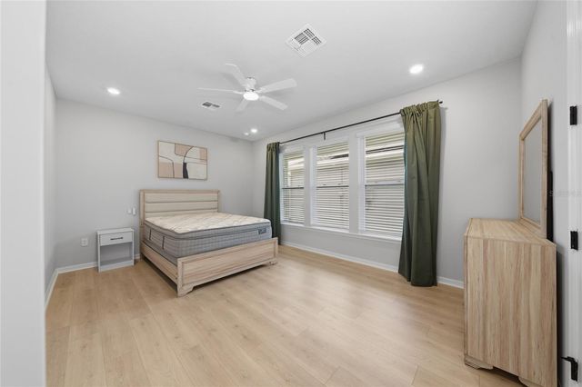 2914 SAILHOUSE DRIVE, St Cloud, FL 34771