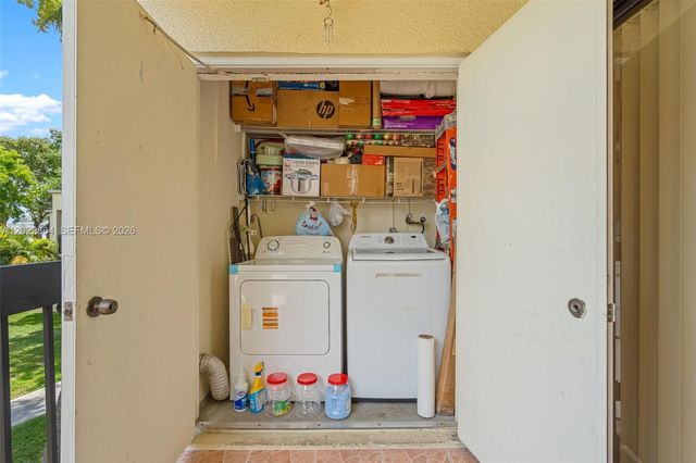 12927 SW 88th Ln A205, Miami, FL 33186