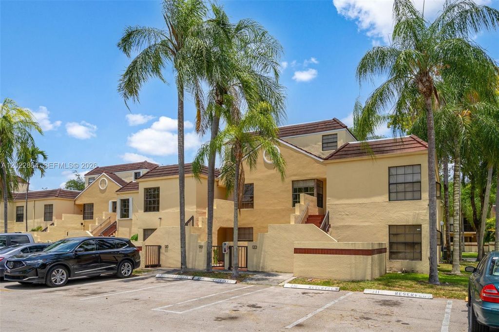 12927 SW 88th Ln A205, Miami, FL 33186