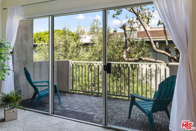 11965 Gorham Avenue 503, Los Angeles, CA 90049