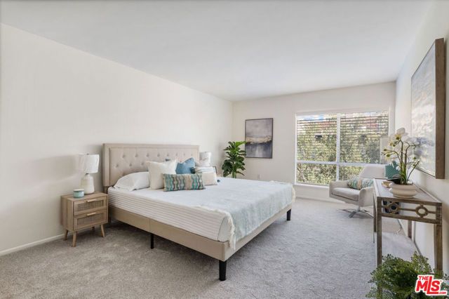 11965 Gorham Avenue 503, Los Angeles, CA 90049