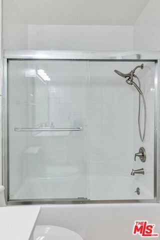 11965 Gorham Avenue 503, Los Angeles, CA 90049