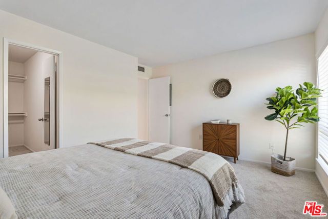 11965 Gorham Avenue 503, Los Angeles, CA 90049