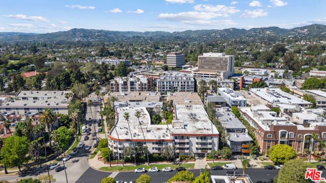 11965 Gorham Avenue 503, Los Angeles, CA 90049