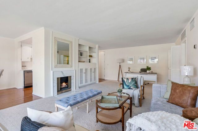 11965 Gorham Avenue 503, Los Angeles, CA 90049