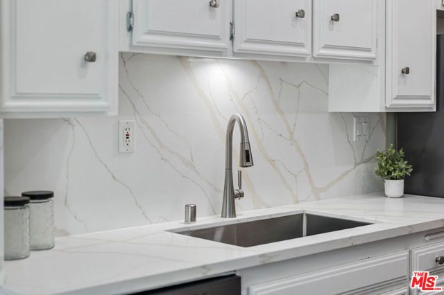 11965 Gorham Avenue 503, Los Angeles, CA 90049