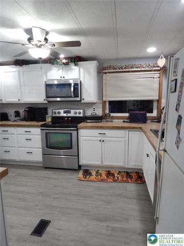 8774 Breinig Run Circle 342, Upper Macungie Twp, PA 18031