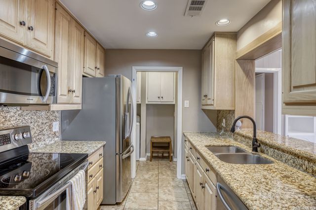 1007 Mount Rainier, San Antonio, TX 78213