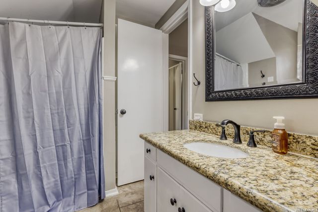 1007 Mount Rainier, San Antonio, TX 78213