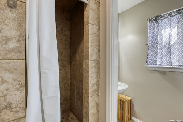 1007 Mount Rainier, San Antonio, TX 78213