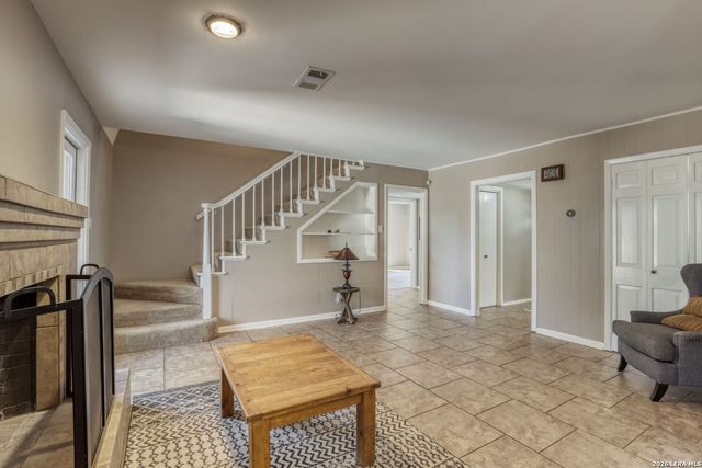 1007 Mount Rainier, San Antonio, TX 78213