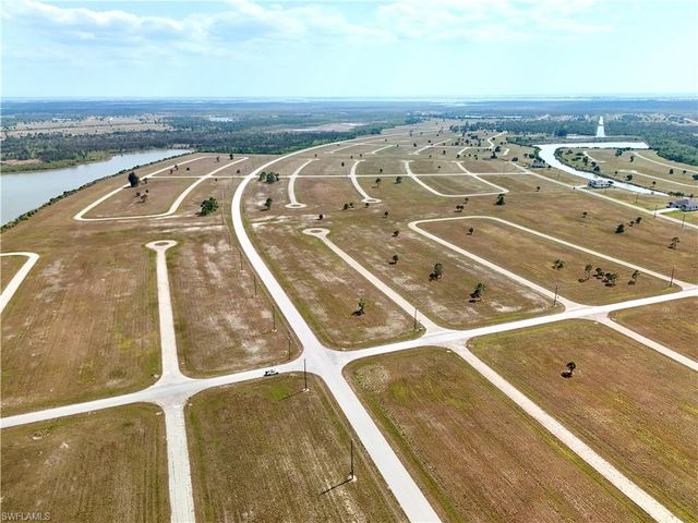 18 Cockatiel WAY, Placida, FL 33946