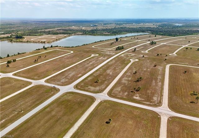 18 Cockatiel WAY, Placida, FL 33946