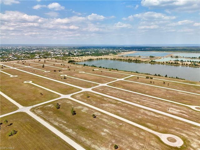 18 Cockatiel WAY, Placida, FL 33946