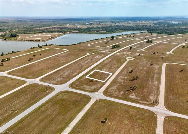 18 Cockatiel WAY, Placida, FL 33946