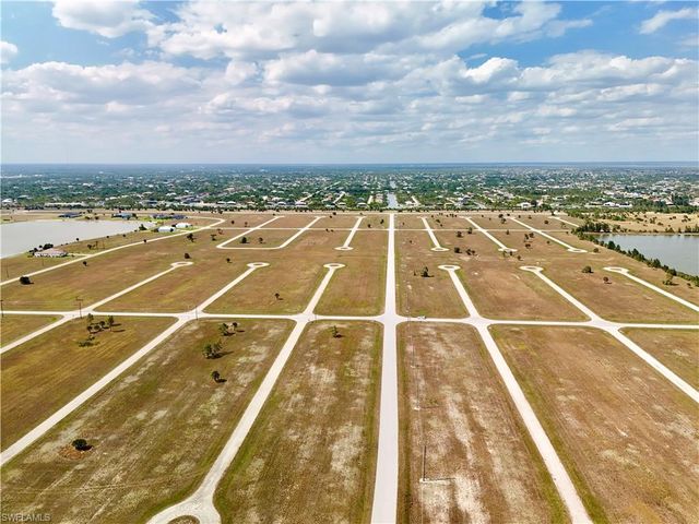 18 Cockatiel WAY, Placida, FL 33946