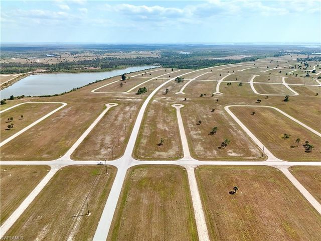 18 Cockatiel WAY, Placida, FL 33946