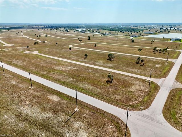 18 Cockatiel WAY, Placida, FL 33946