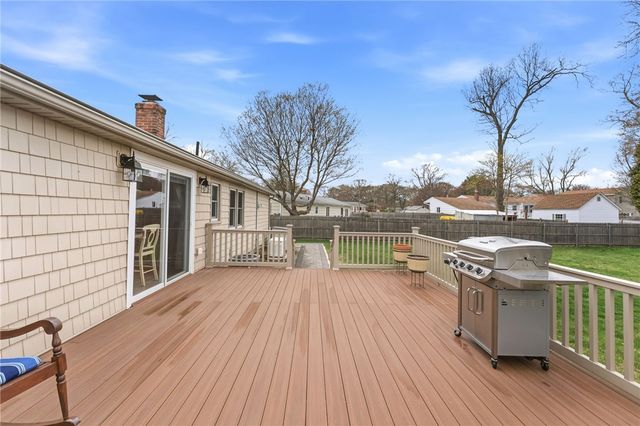 11 Nathan Road, Warwick, RI 02889