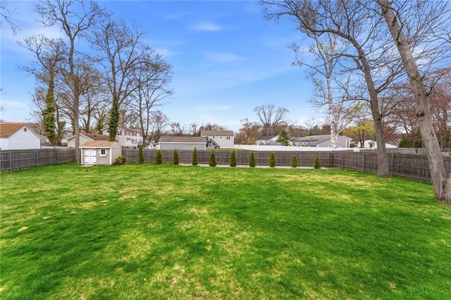 11 Nathan Road, Warwick, RI 02889