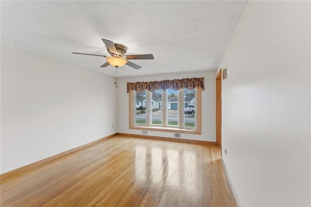 11 Nathan Road, Warwick, RI 02889