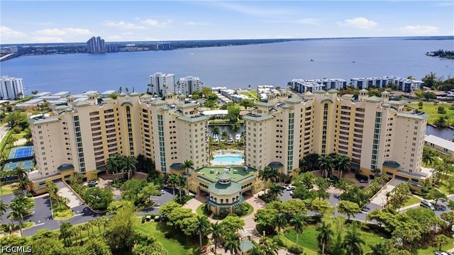 3426 Hancock Bridge PKWY 902, North Fort Myers, FL 33903
