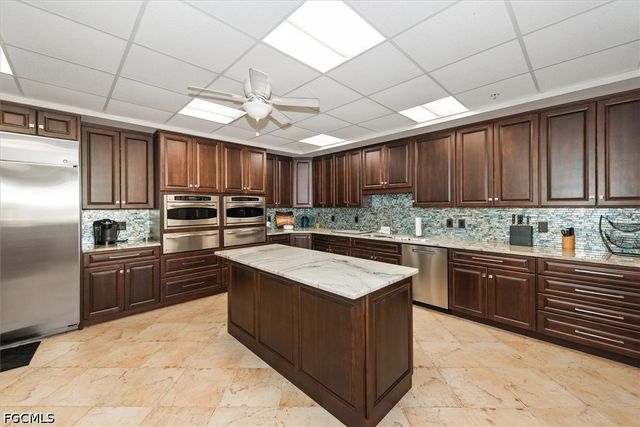 3426 Hancock Bridge PKWY 902, North Fort Myers, FL 33903