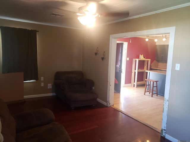 196 Wilson St, Raceland, LA 70394