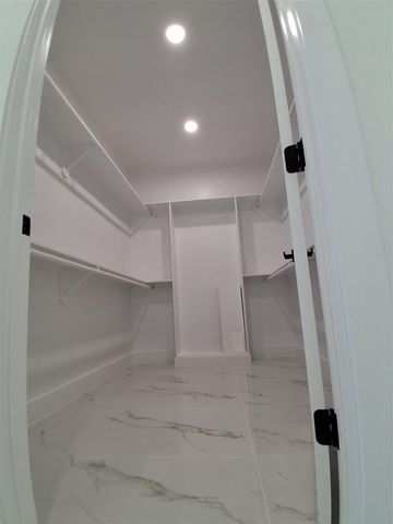 1854 Road 5714, Cleveland, TX 77327