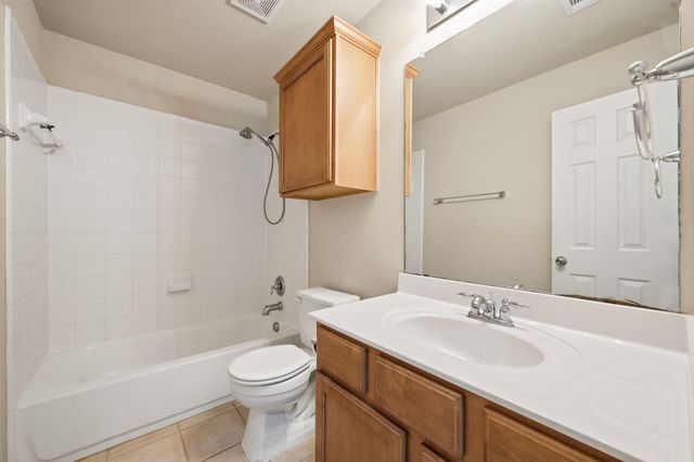 19104 Leigh LN, Pflugerville, TX 78660