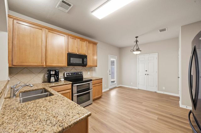 19104 Leigh LN, Pflugerville, TX 78660