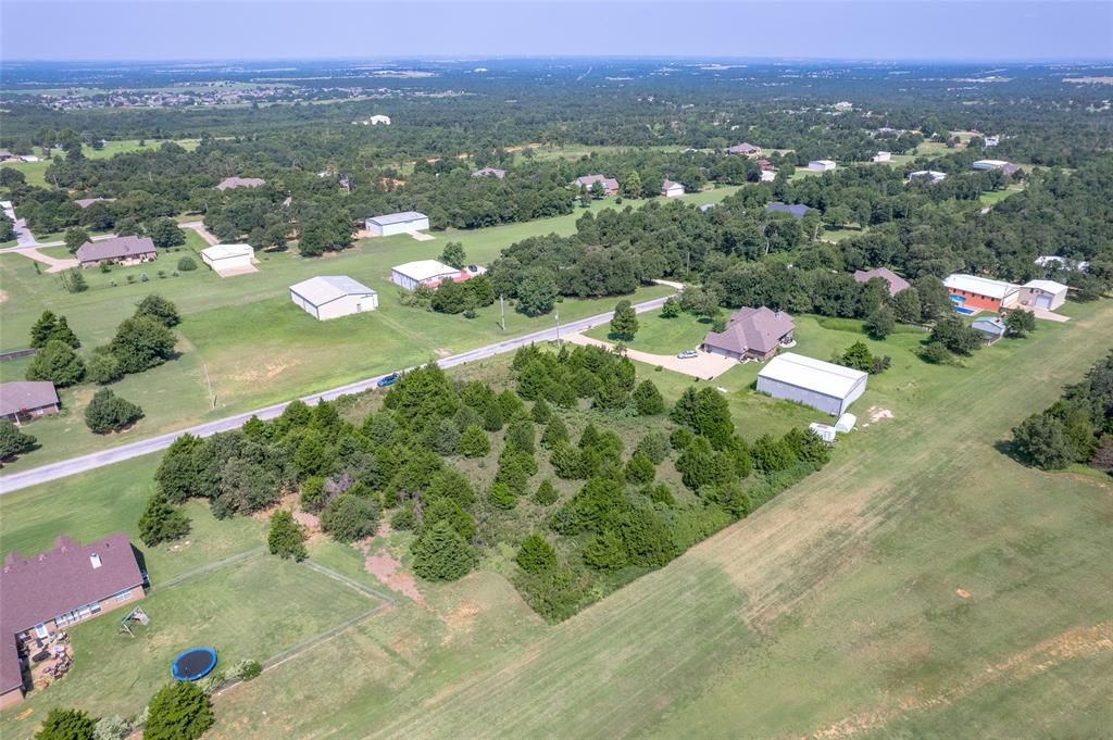 7550 Harvey Road, Guthrie, OK 73044