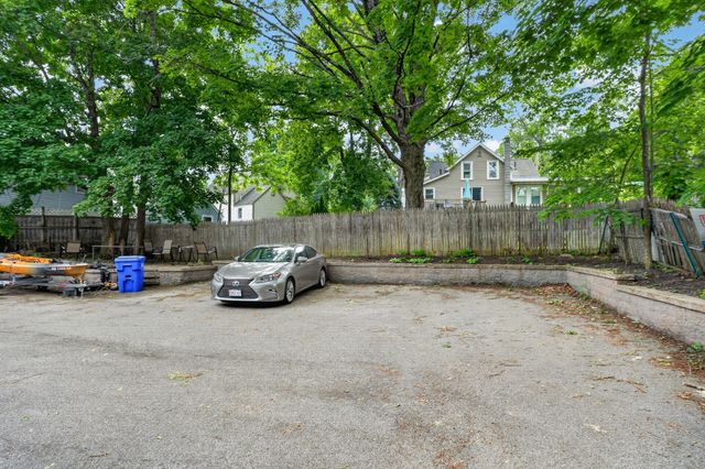 190-192 Main St, Maynard, MA 01754