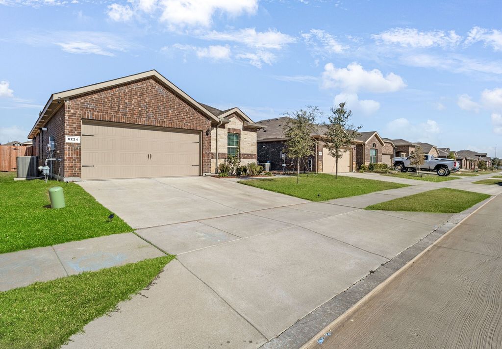 6224 Blacksmith Avenue, Fort Worth, TX 76179
