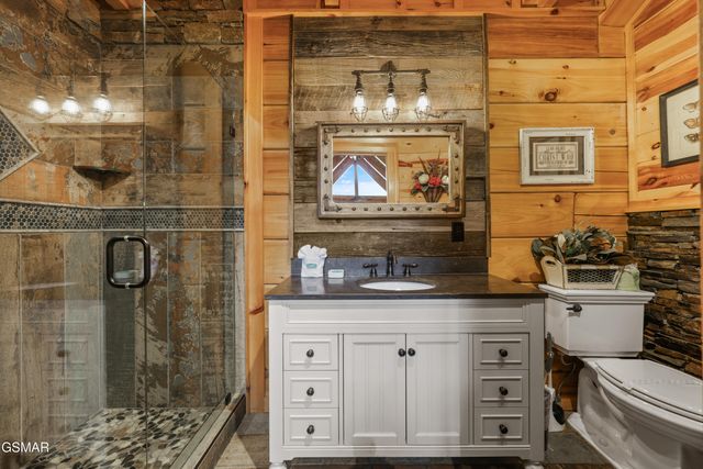 1960 E Mountain Way, Sevierville, TN 37876