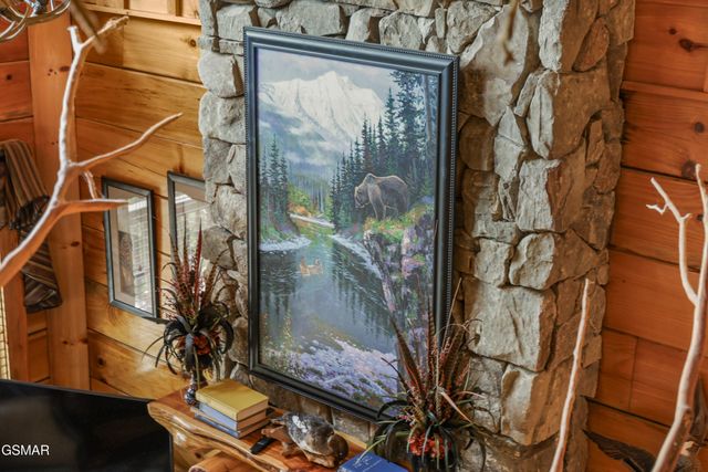 1960 E Mountain Way, Sevierville, TN 37876